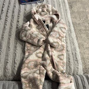 The North Face Kids Fleece Jacket in Pink and Cream